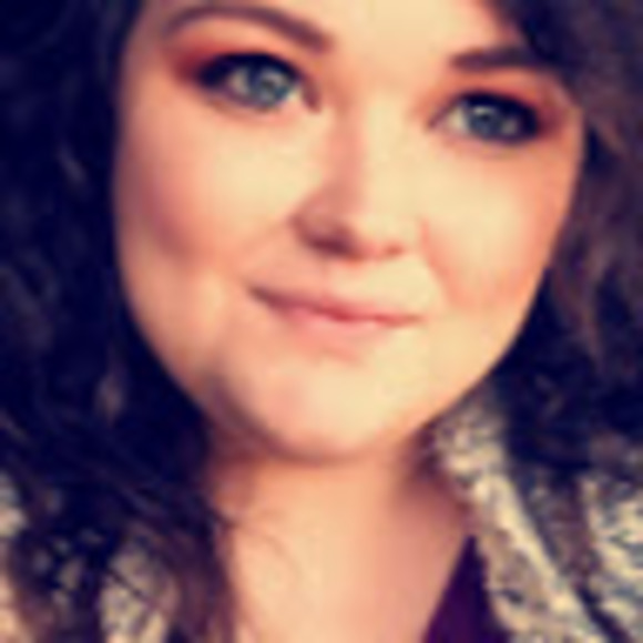 Meet your Posher, Lindsey - Picture 1 of 1